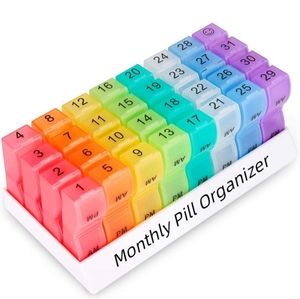 Travel monthly pill organizer